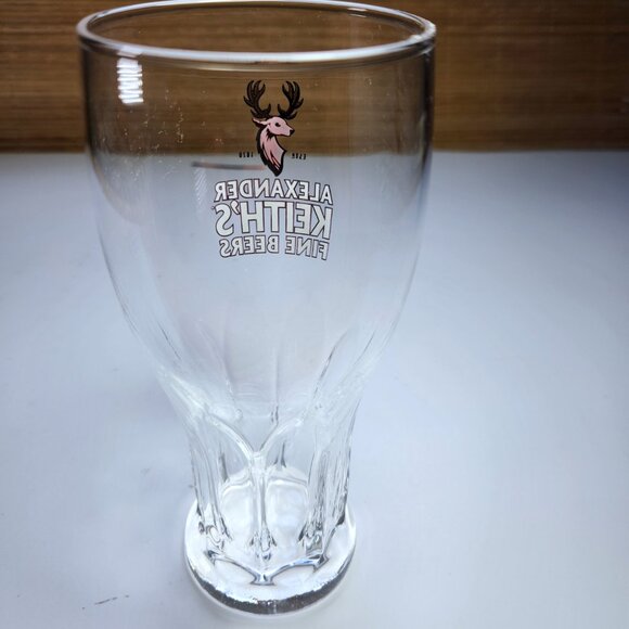 Alexander Keith's Fine Beers Pint Glass White Lettering with Gold Outline - Picture 5 of 6